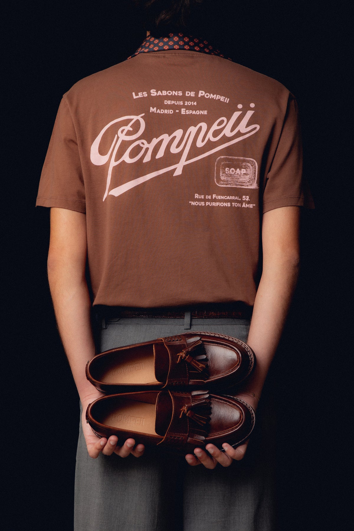 SABONS DE POMPEII CHOCOLATE TEE