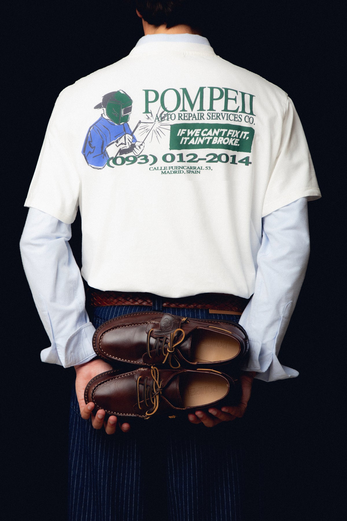 AUTO REPAIR OFF WHITE REGULAR TEE