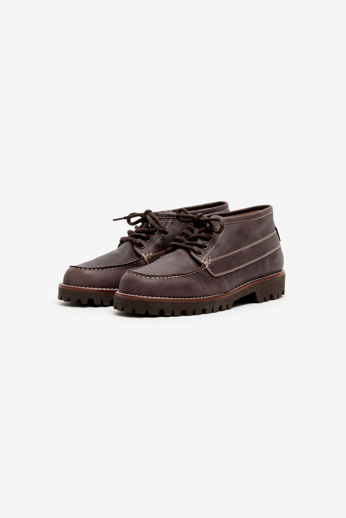 TUDOR CHESTNUT