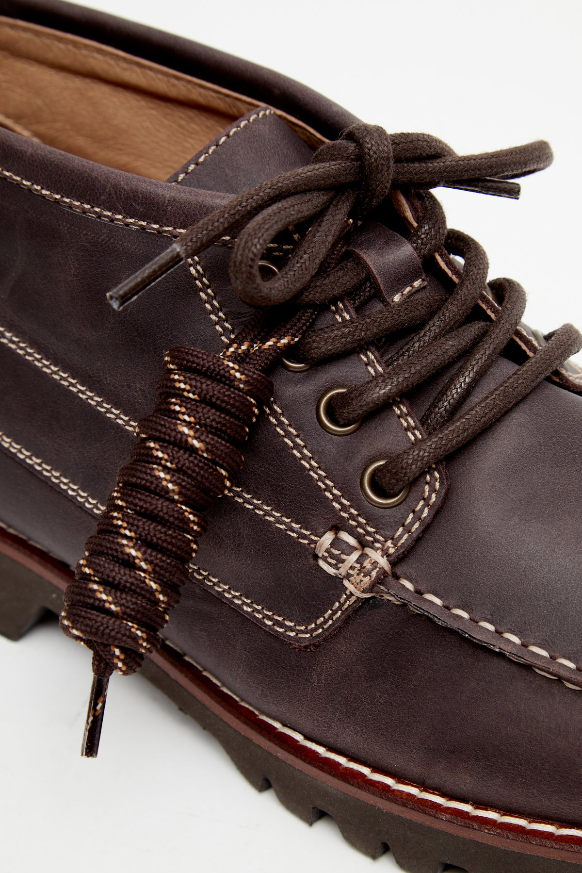 TUDOR CHESTNUT