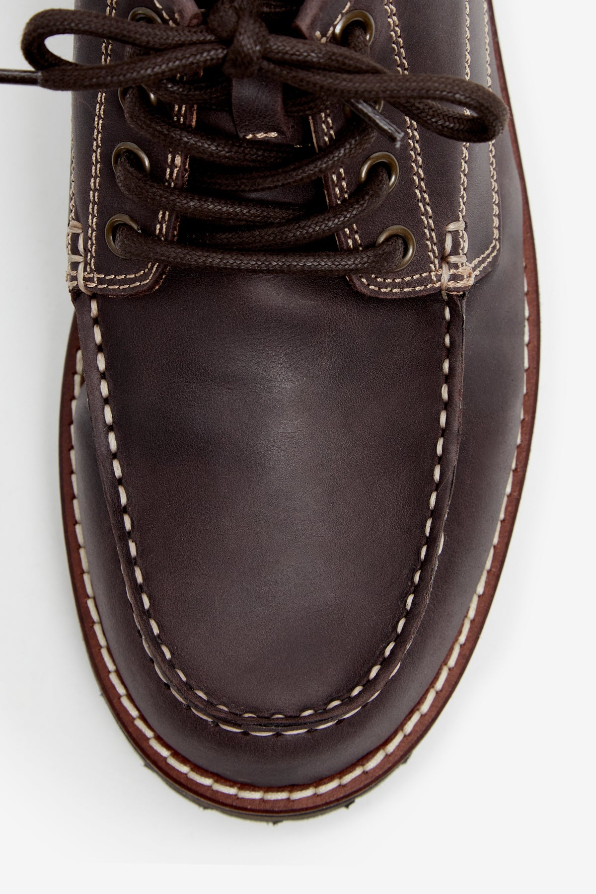 TUDOR CHESTNUT