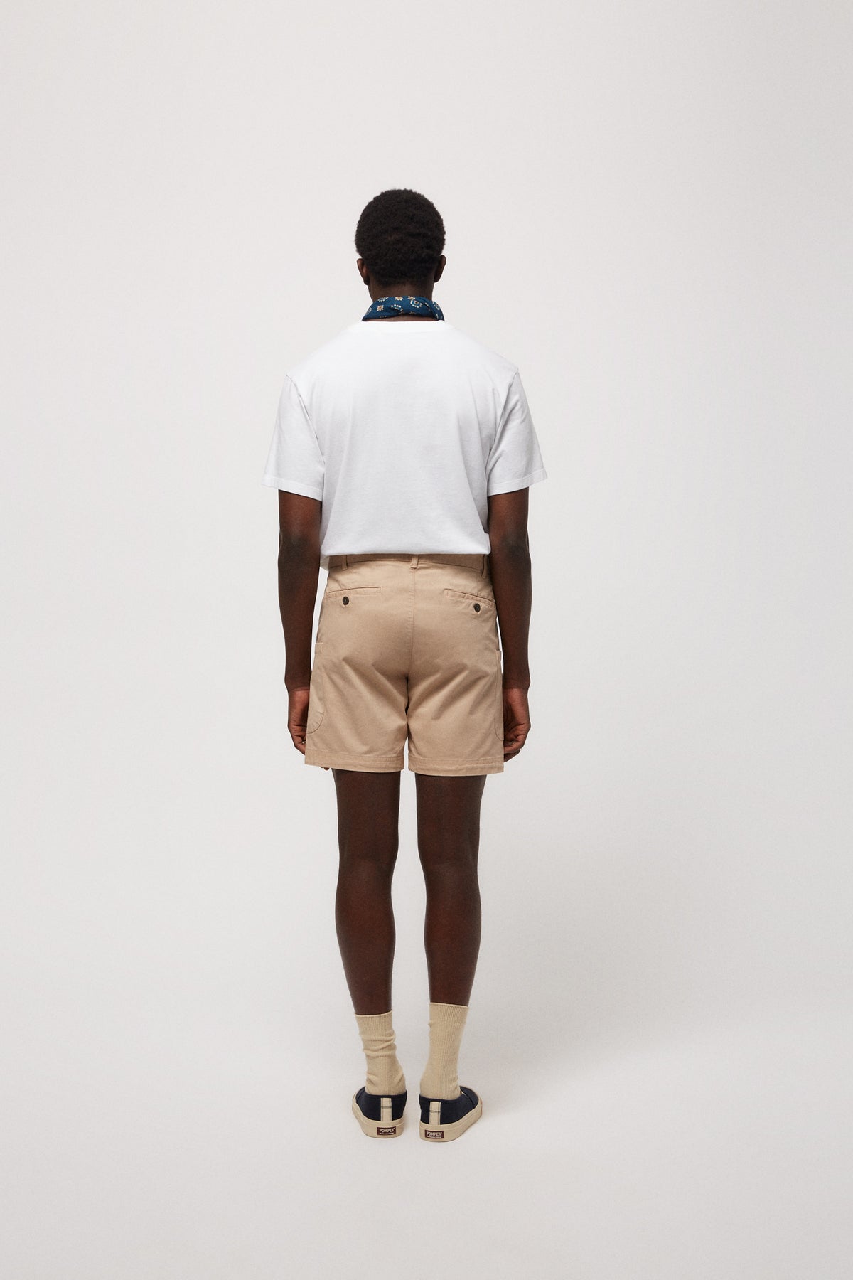 THE BEIGE CARGO SHORT